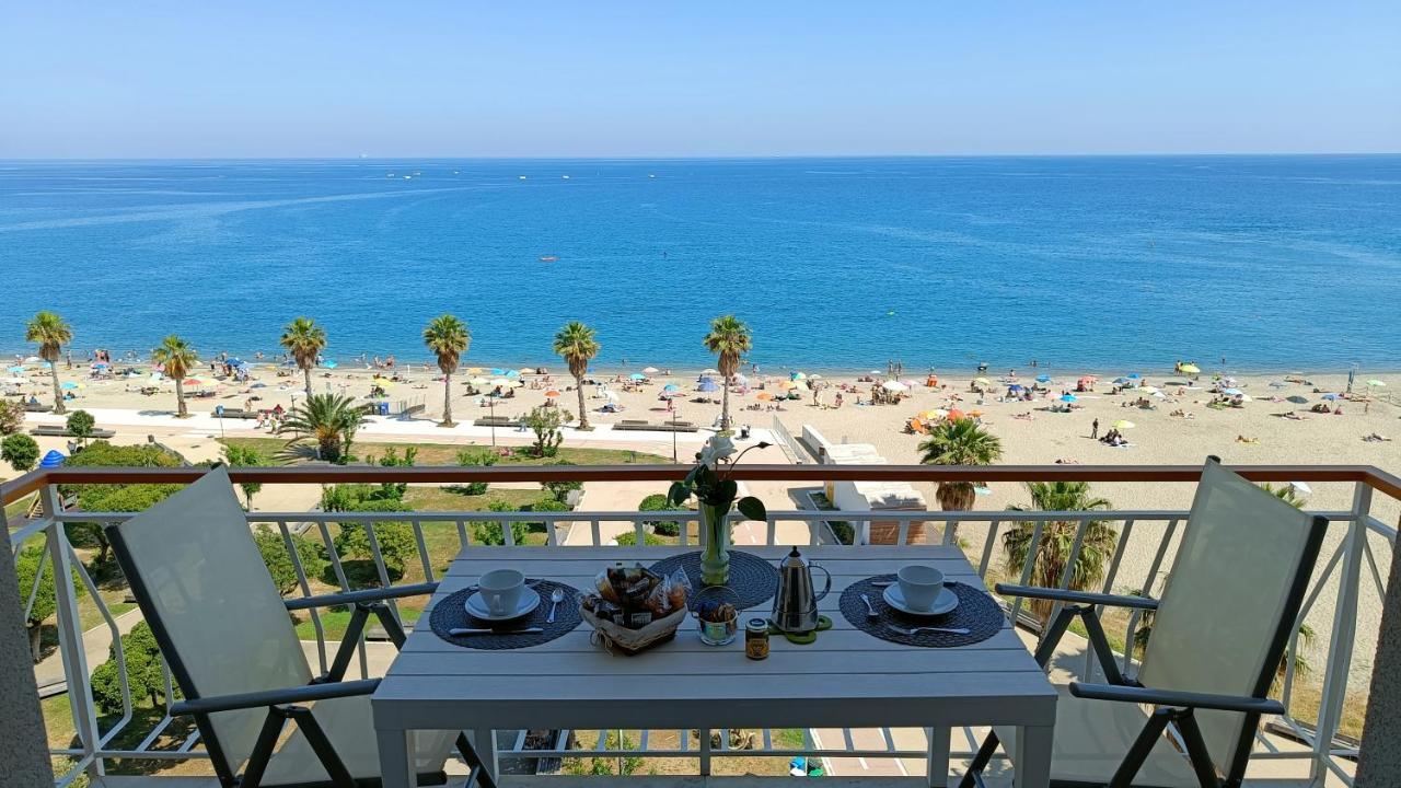 Maremare, Really On The Beach, With Private Parking * Savona